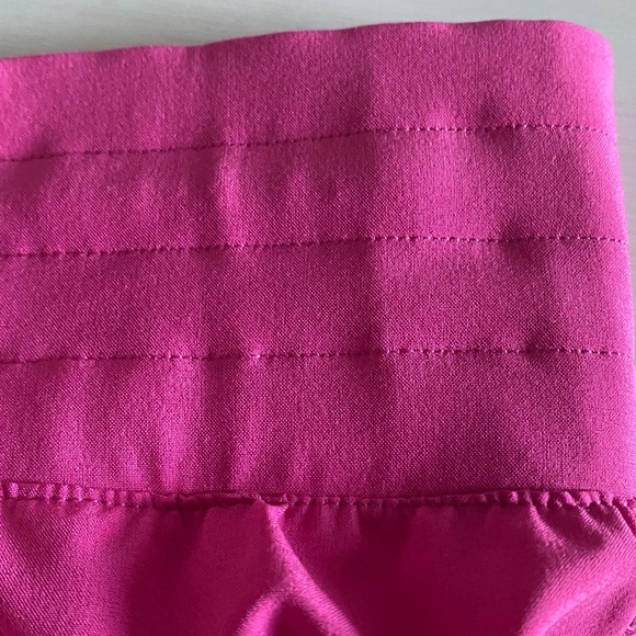New lululemon athletica Women's hot  Pink 2.5 hotty Athletic Shorts sonic pink - Picture 7 of 8